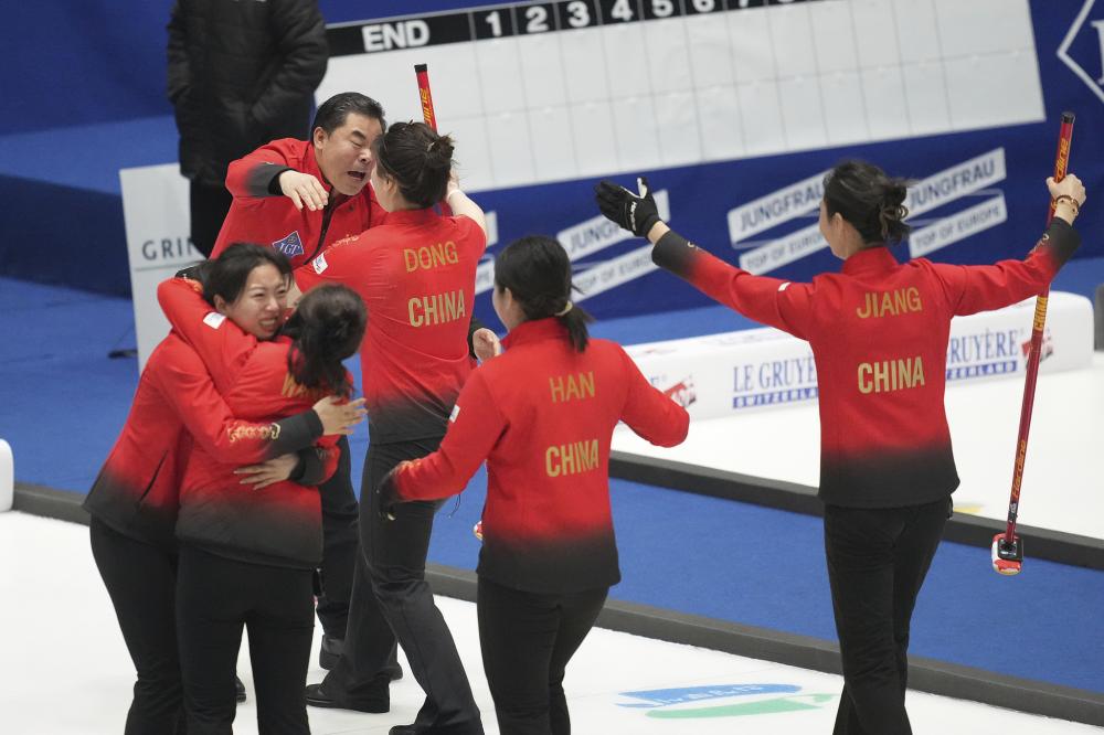 NBA：勇士末节发力 击败雷霆止住颓势